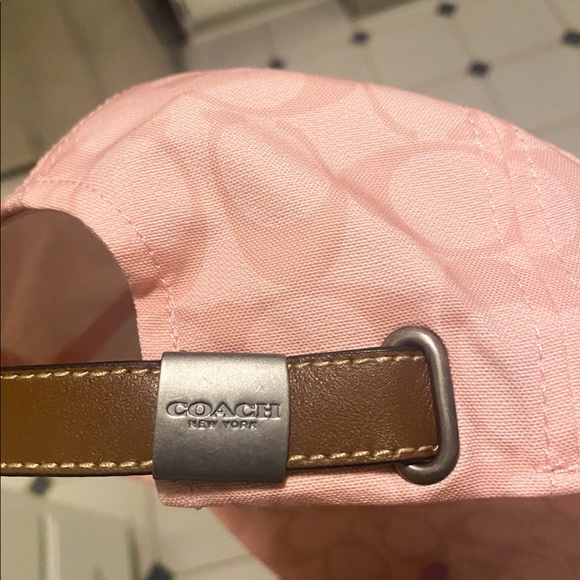 NWOT Pink Coach Signature Design Hat - Picture 4 of 5